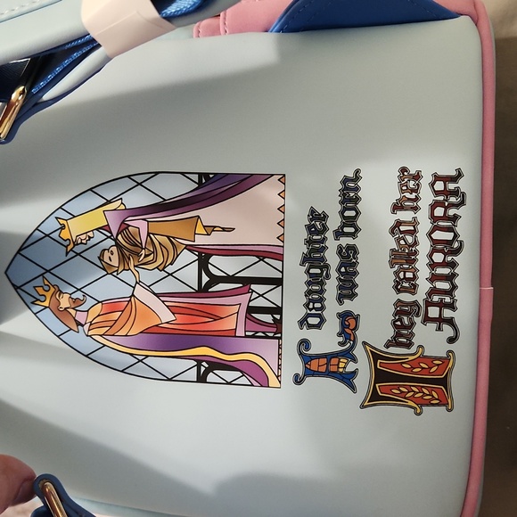 Sleeping beauty fairy godmother loungefly backpack and pin nwt - Picture 4 of 5